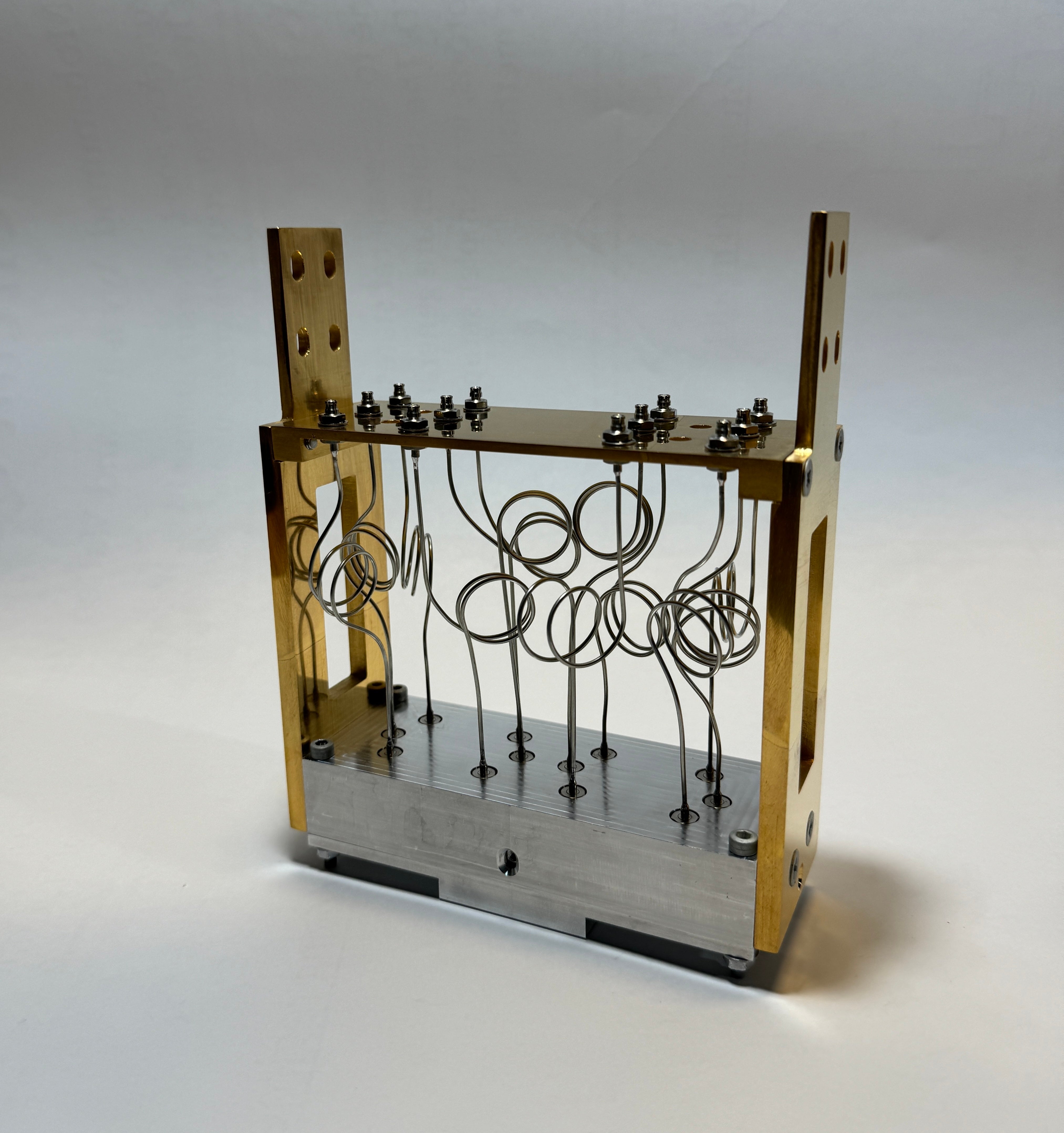 Image presents double-sample holder with 12 lines