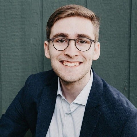 Seth Mahon headshot