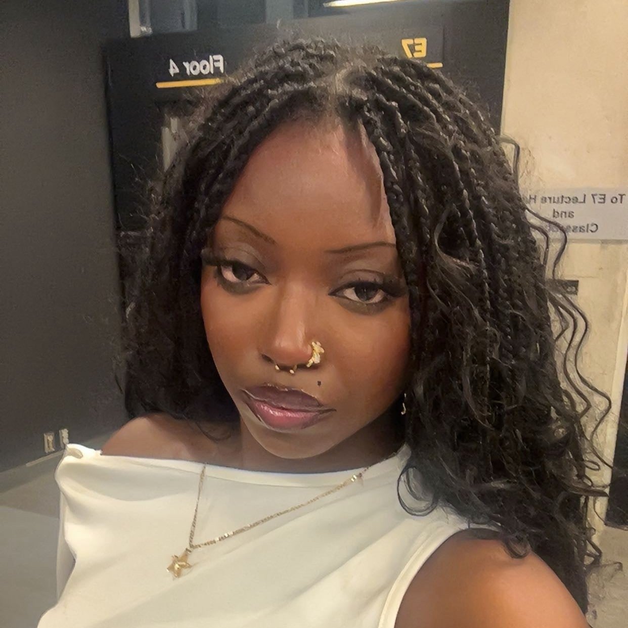 Anjola Oriyomi Headshot