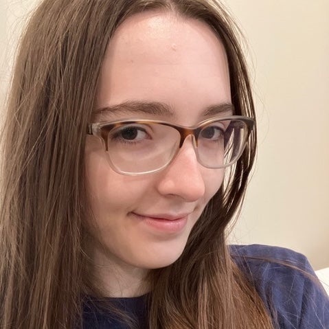 Headshot of Harmony Morris