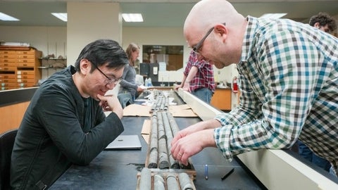 Chris Yakymchuk teaching in the lab.