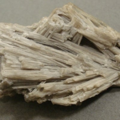 Cerussite; long crystal structure