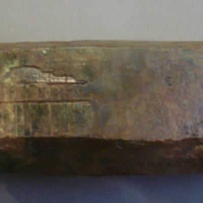 Apatite side view, hexagonal shape is very evident