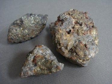 3 pieces of algondaite 
