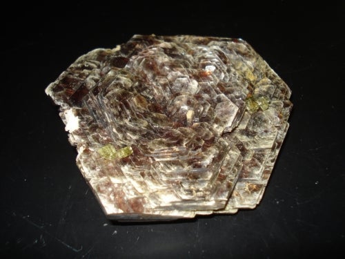 muscovite mica with hint of red and purple in colouring