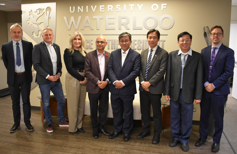 Delegation from Can Tho University visits the University of Waterloo
