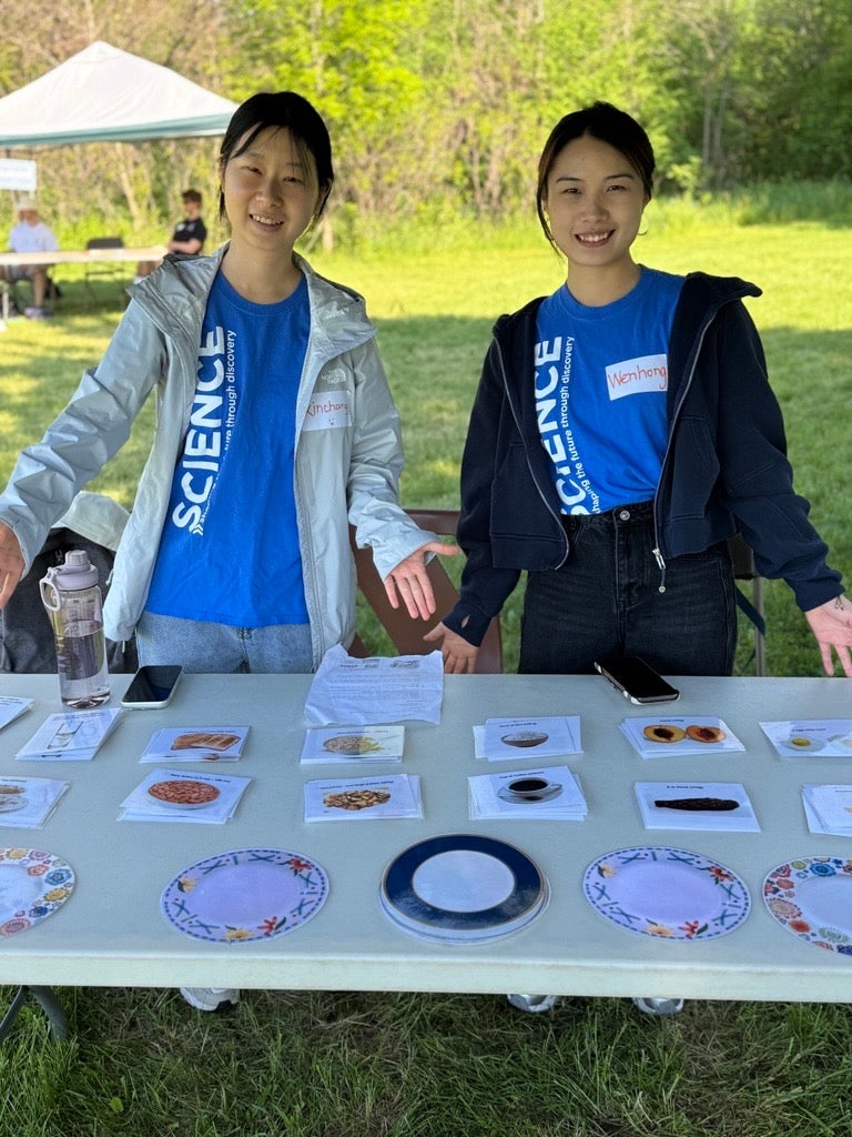 Xinchang and Wenhong at Water? For breakfast!