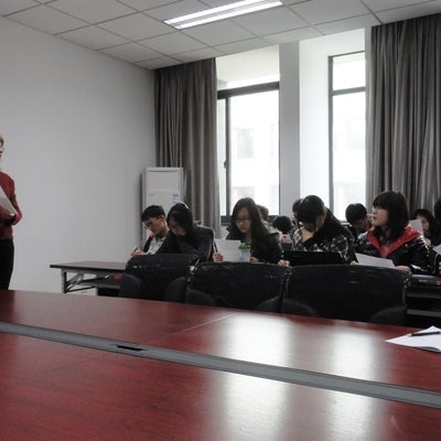 Steffanie giving a lecture at Nanjing University