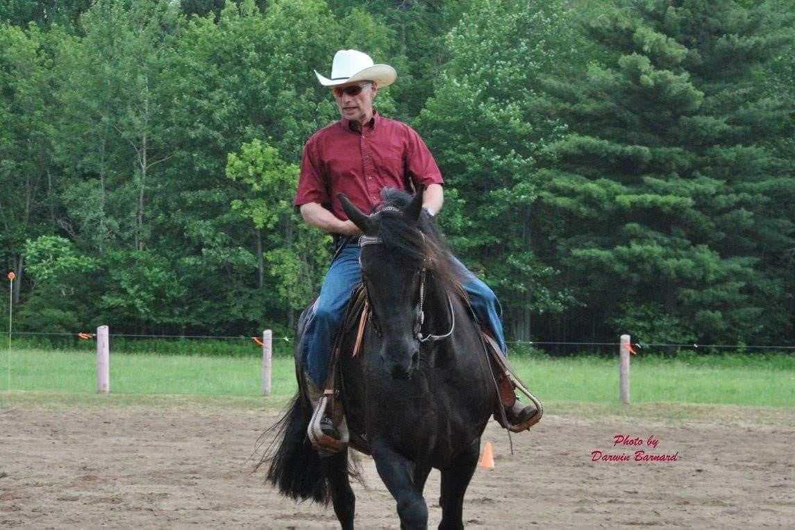 Lutz-Alexander Busch riding his horse