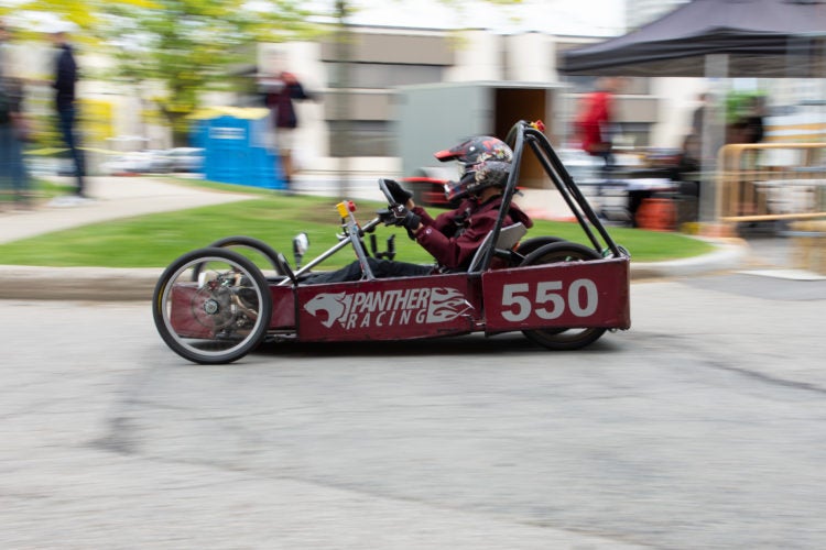 Picture of a racecar Panther Racing car 550 in stop motion 