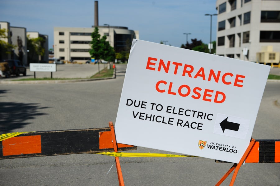 "Entrance closed" sign on a barricade