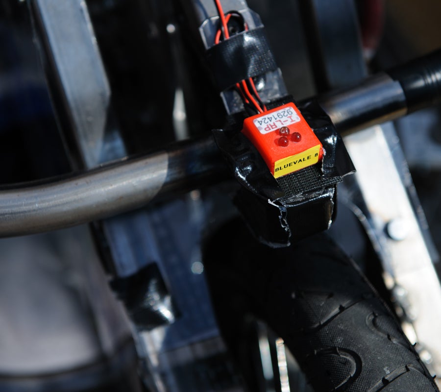 Electronic transponder on a car