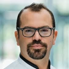Dr. Benoit Derat 