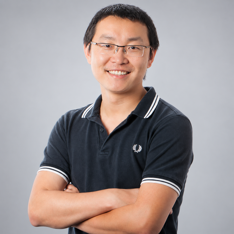 Weiyi Shang