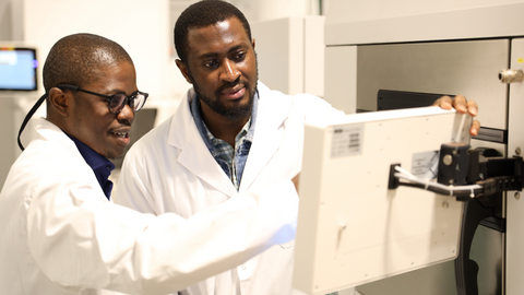 MSAM with two researchers