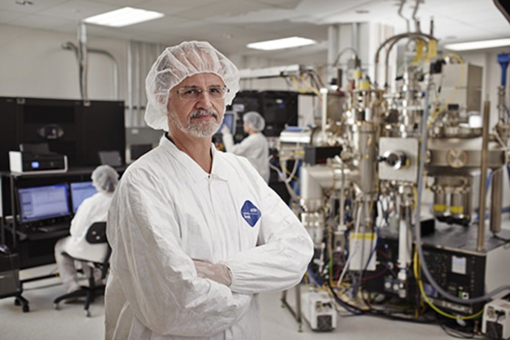 Molecular Beam Epitaxy facility 