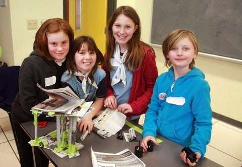 Girl guides participating in Waterloo Engineering Girl Guide day