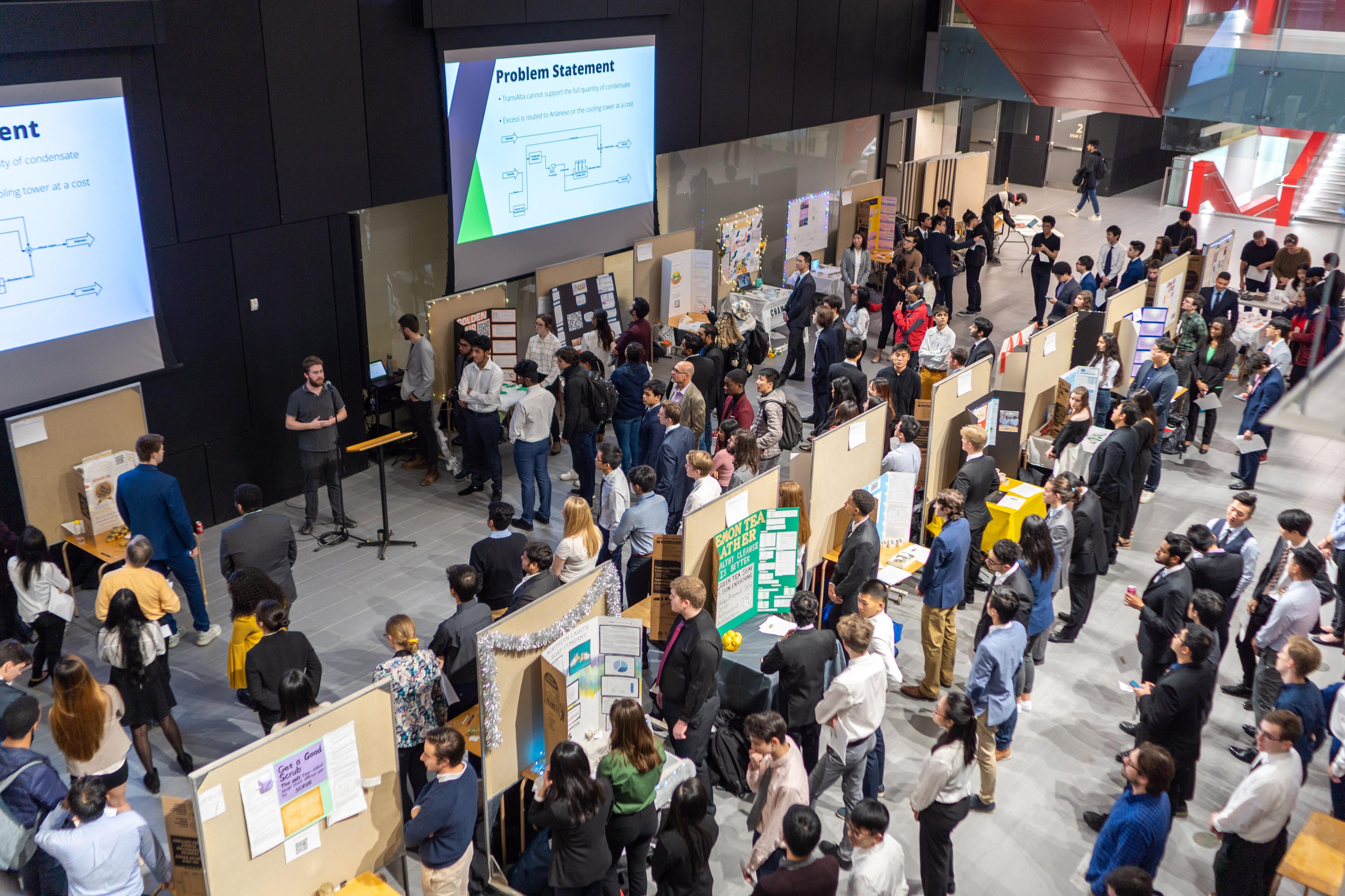 Design symposium for first-year chemical engineering class
