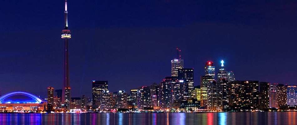 Toronto skyline at night