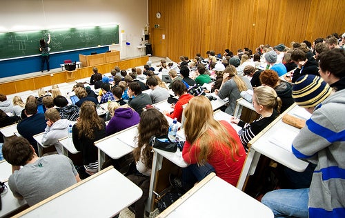 Classroom photo by Johan Røed/NTNU 