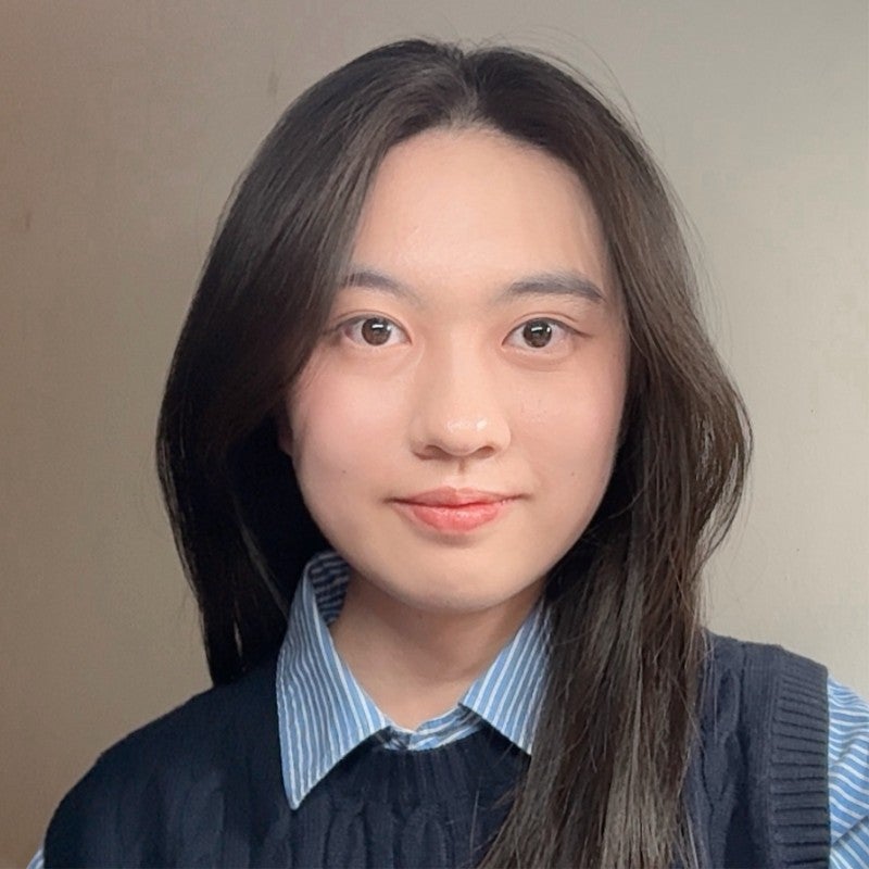 Headshot of Vivian Fang