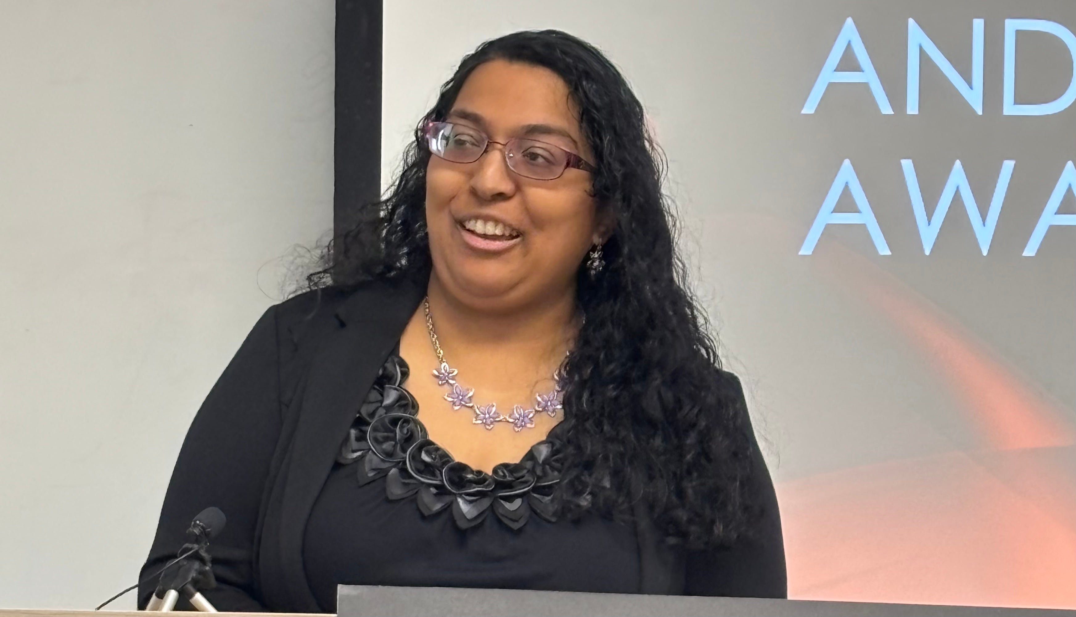 Donor Sara Kannan introduces the Diaspora and Transnational Studies Prize.