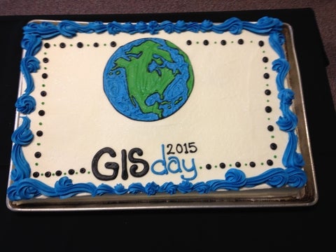 2015 GIS Day cake.