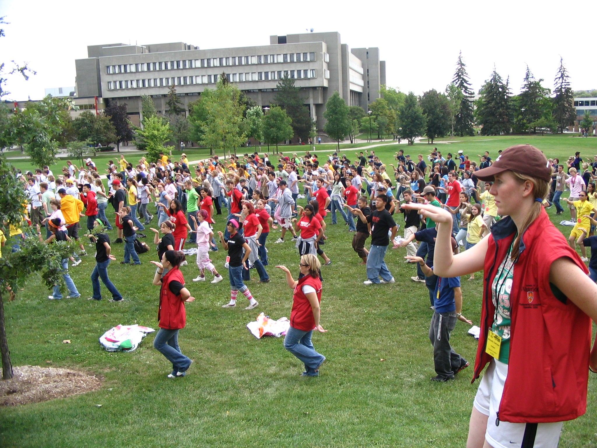 Group photo from Waterloo Environment Orientation 2006