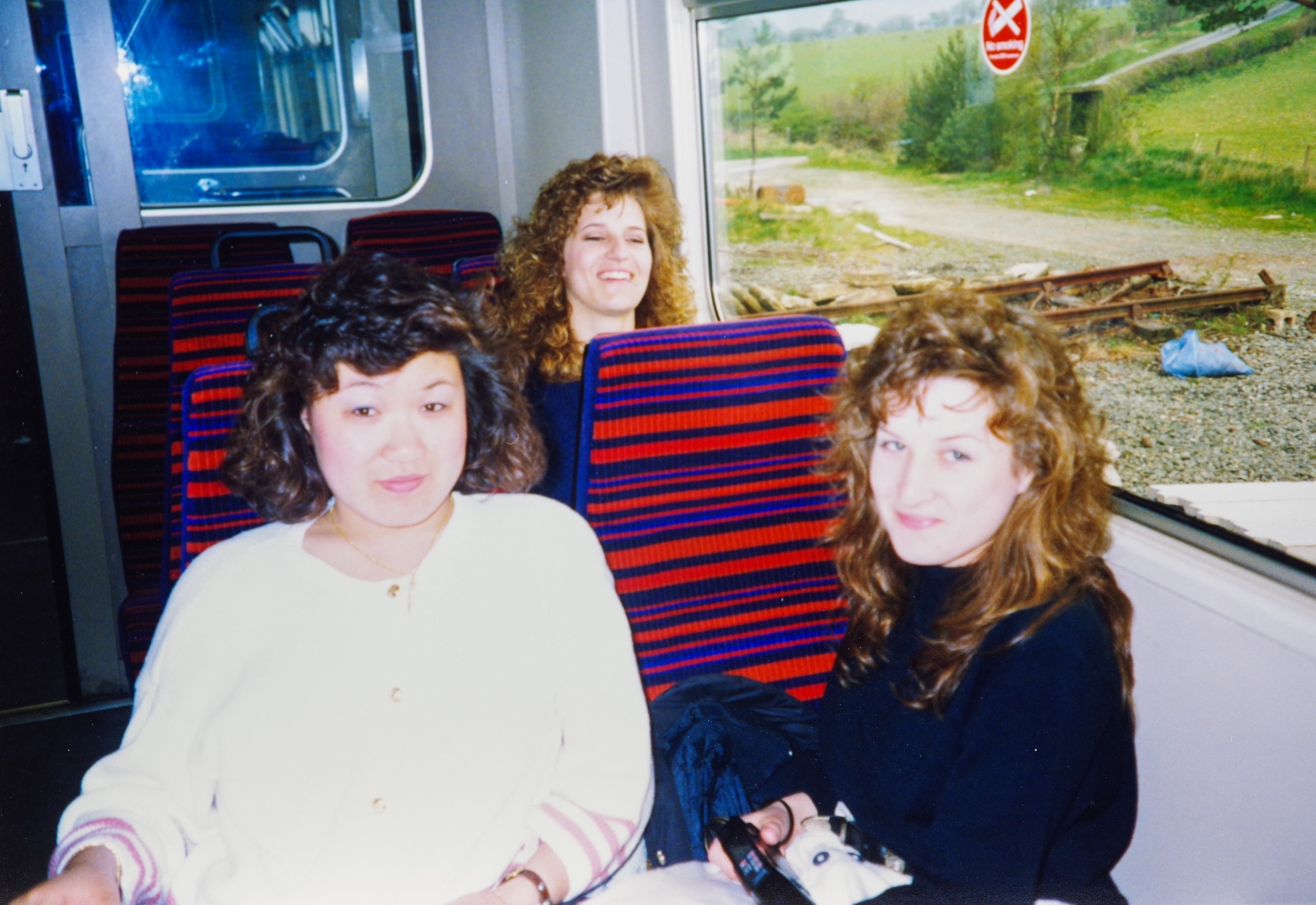 3 women on a train