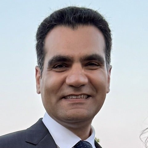 Arash Tajik