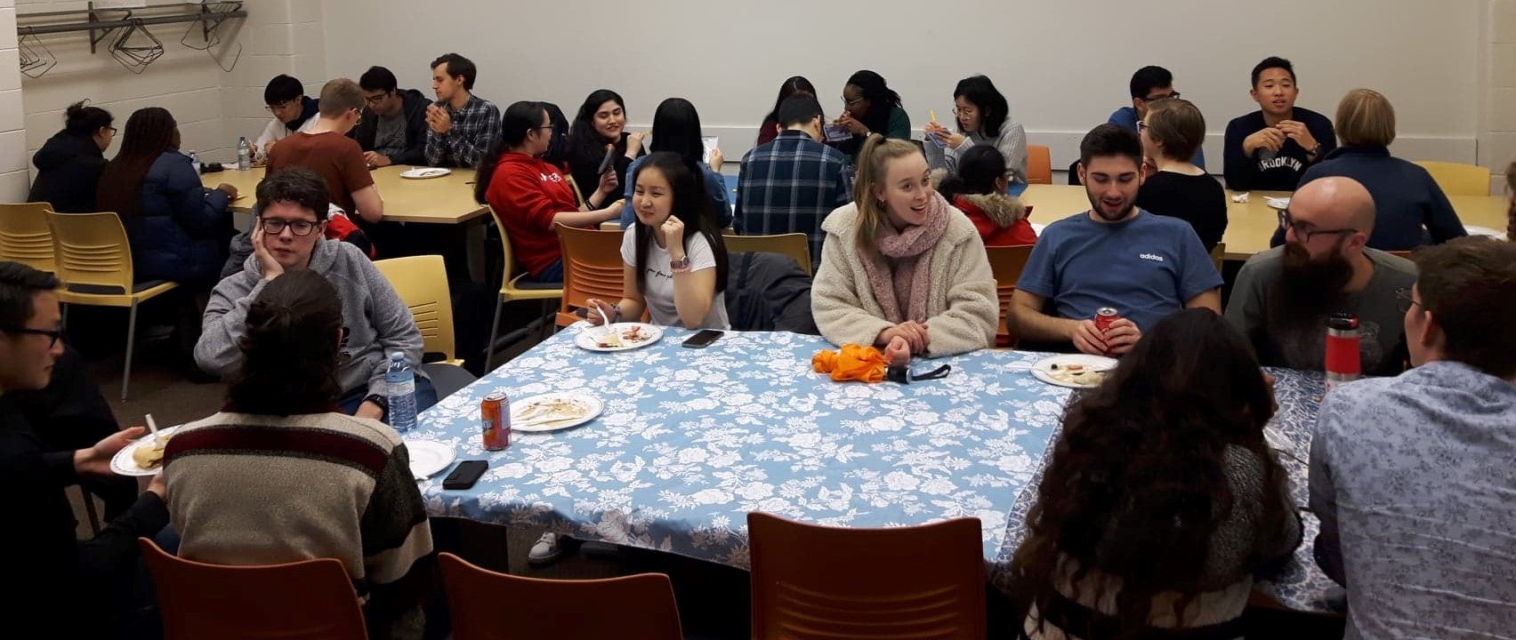 Students at soirée crêpes