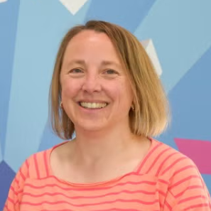 Tania Del Matto headshot