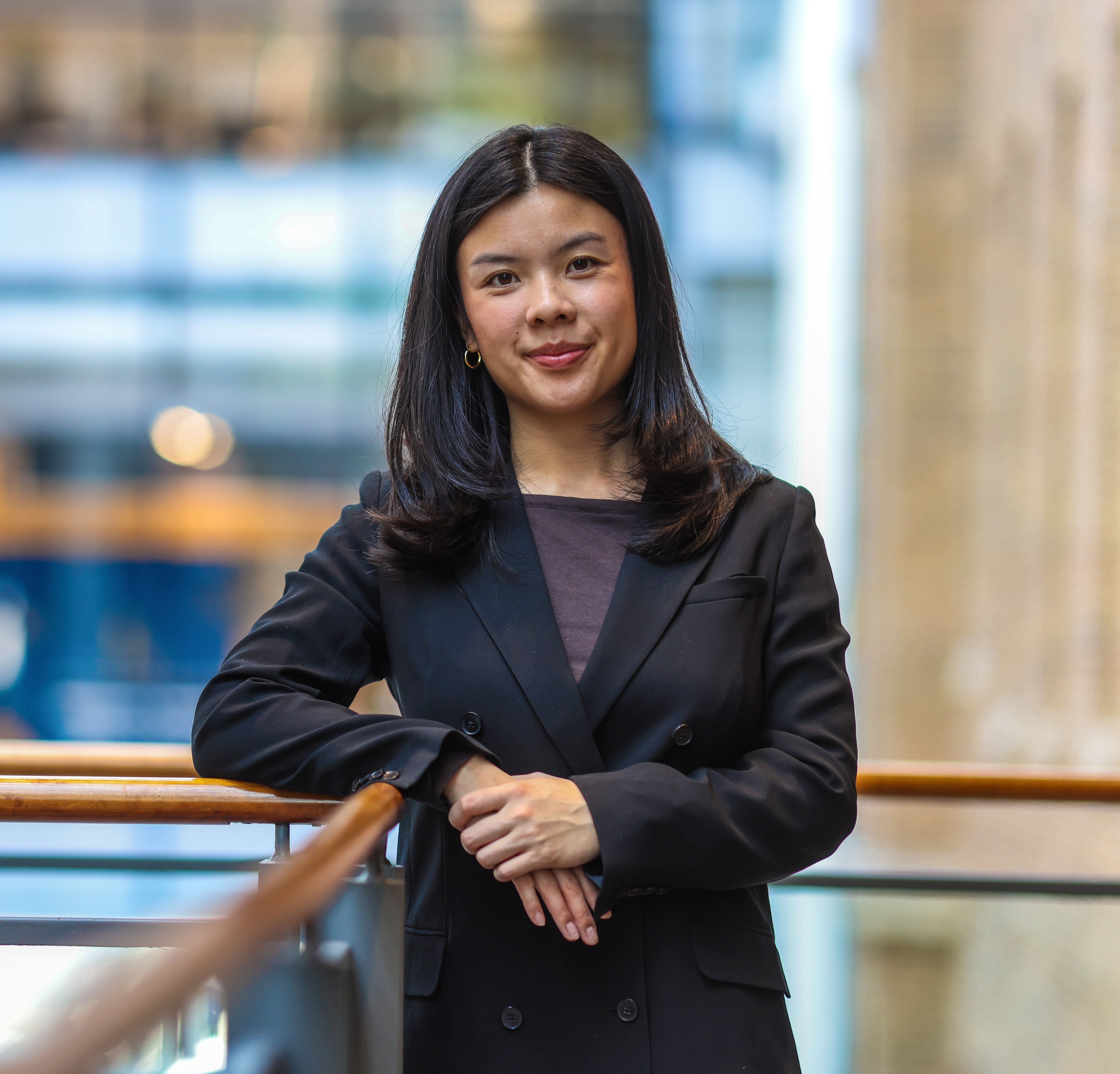 Vivien hoang walking