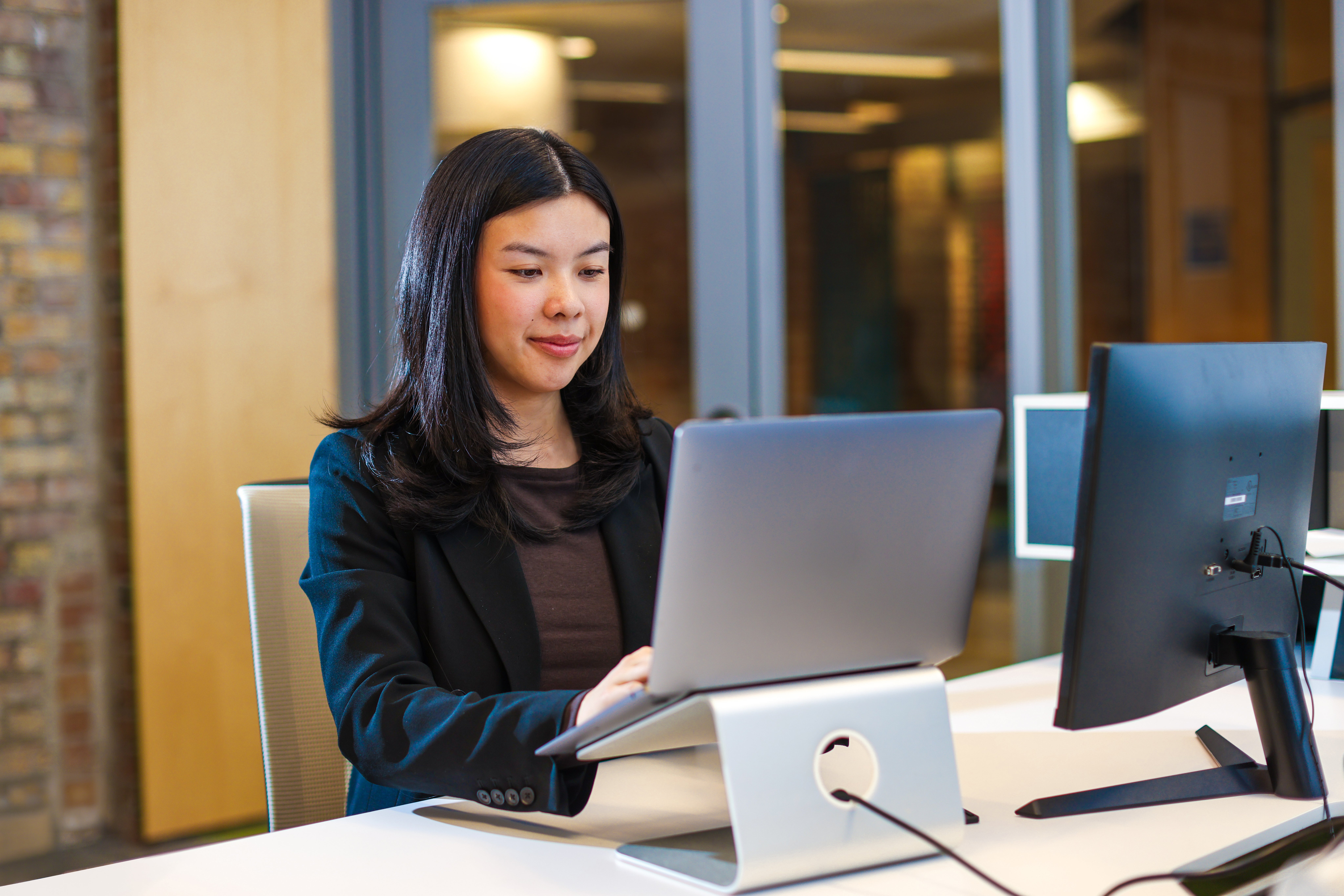 vivien on her computer