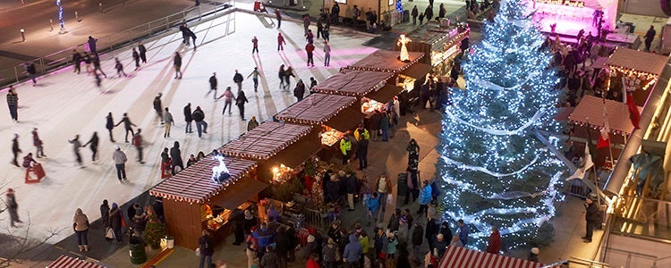 People in Waterloo Square.