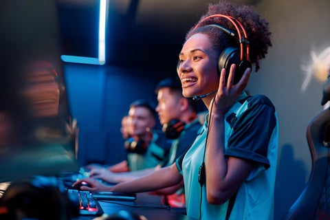 black female esports player during gameplay