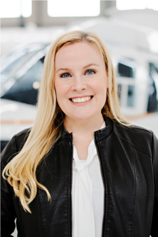 Headshot of Suzanne kearns