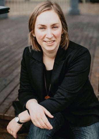 headshot of leah reesor keller
