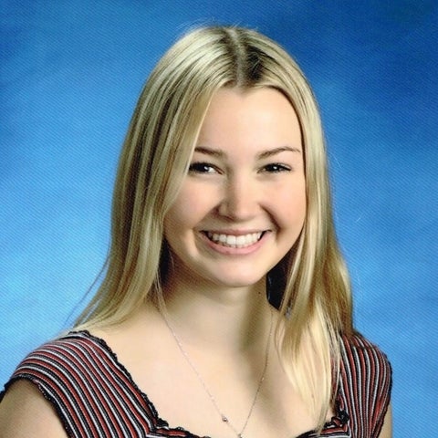 portrait of zelle cassidy