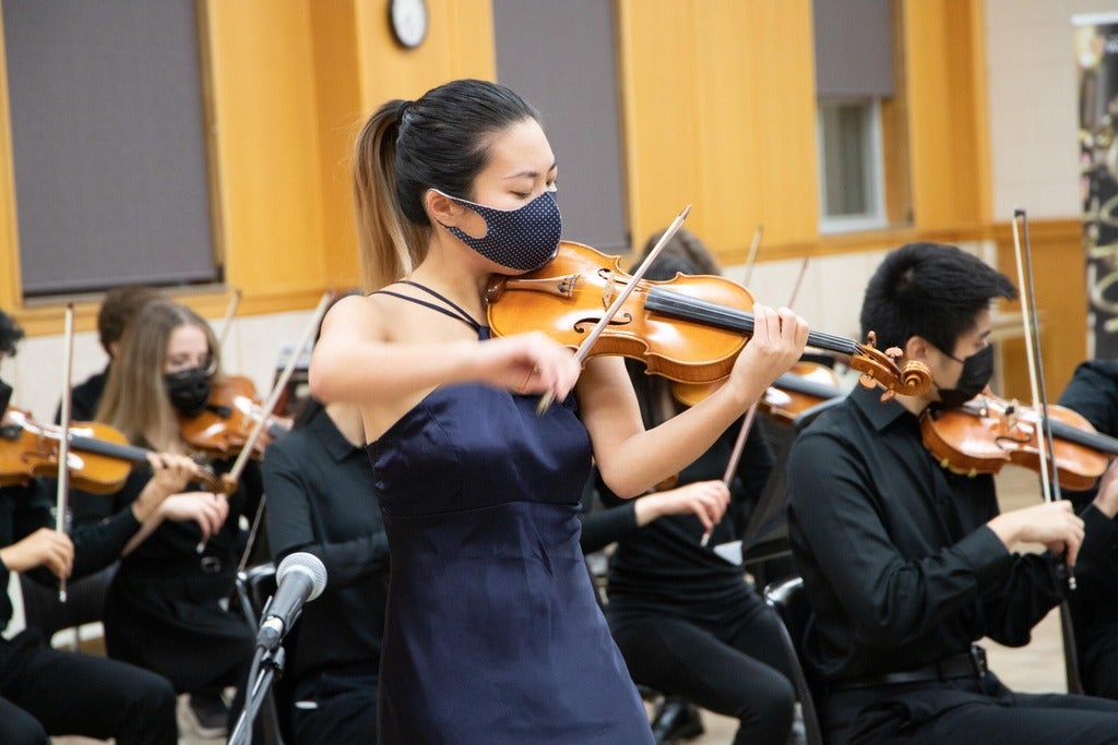 violin soloist