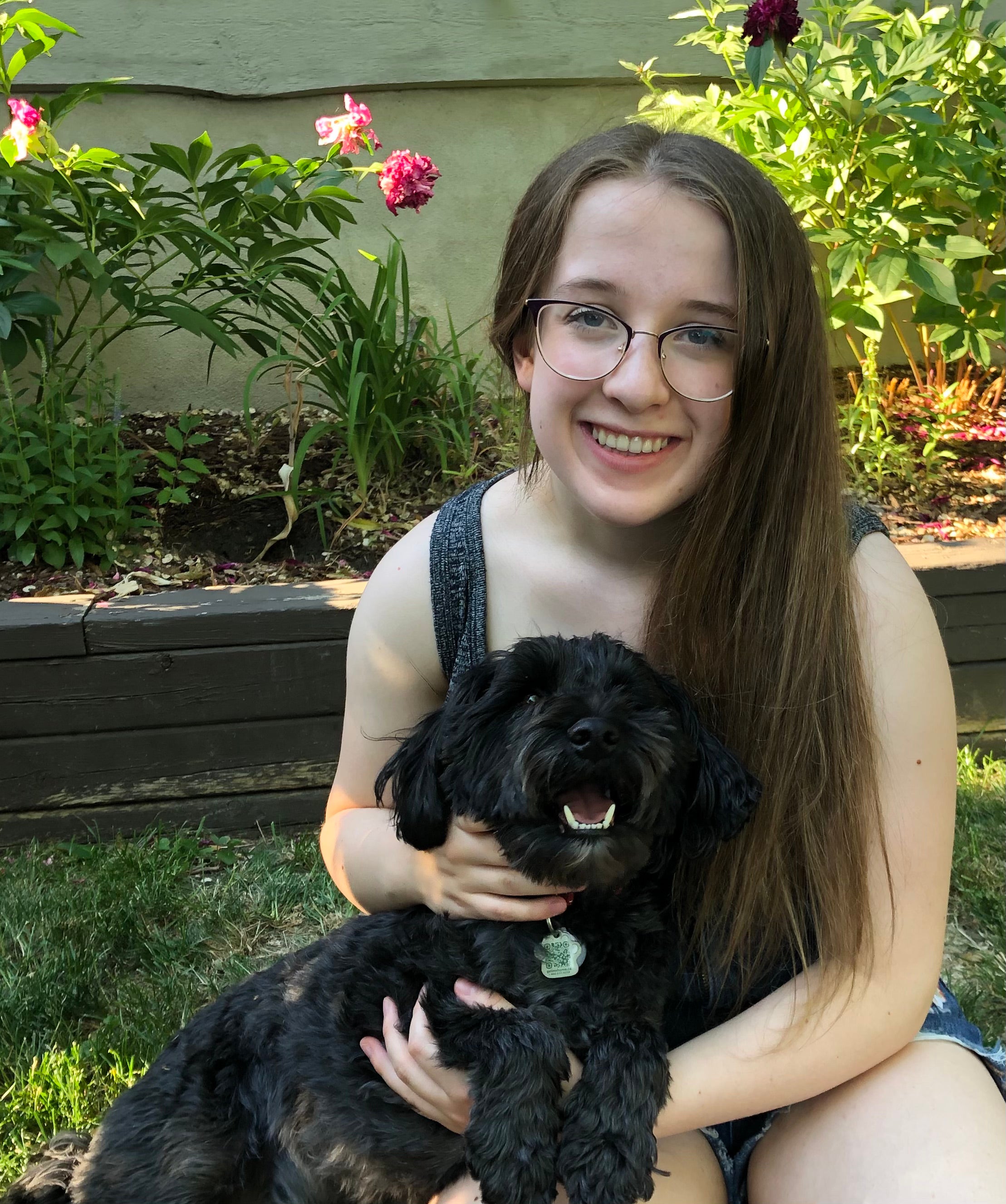 Chloe Shantz with pet dog