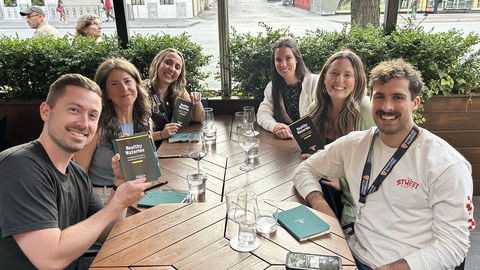 Vancouver alumni meet up.