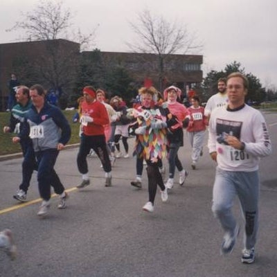 Runners began the race.