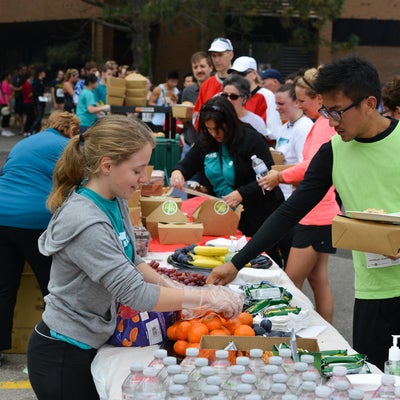 Participants choosing food and eating.