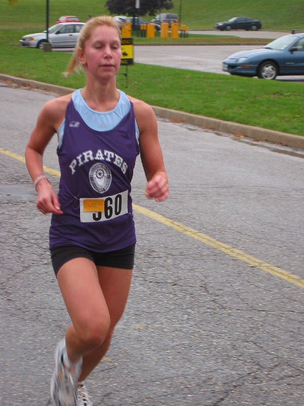 Runner number 560 running 