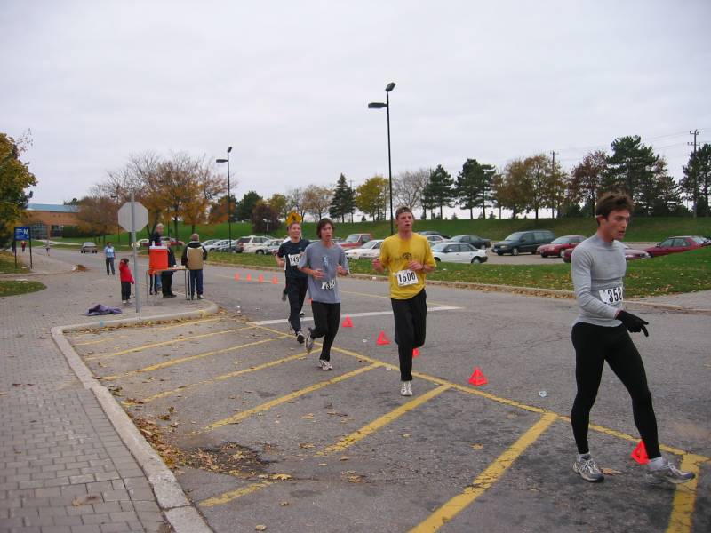 Runners stopping at water station