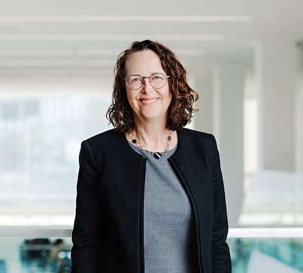 Ellen MacEachen, recipient of the Senior Graduate Mentorship Award