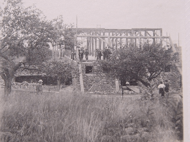 Image of a barn being built