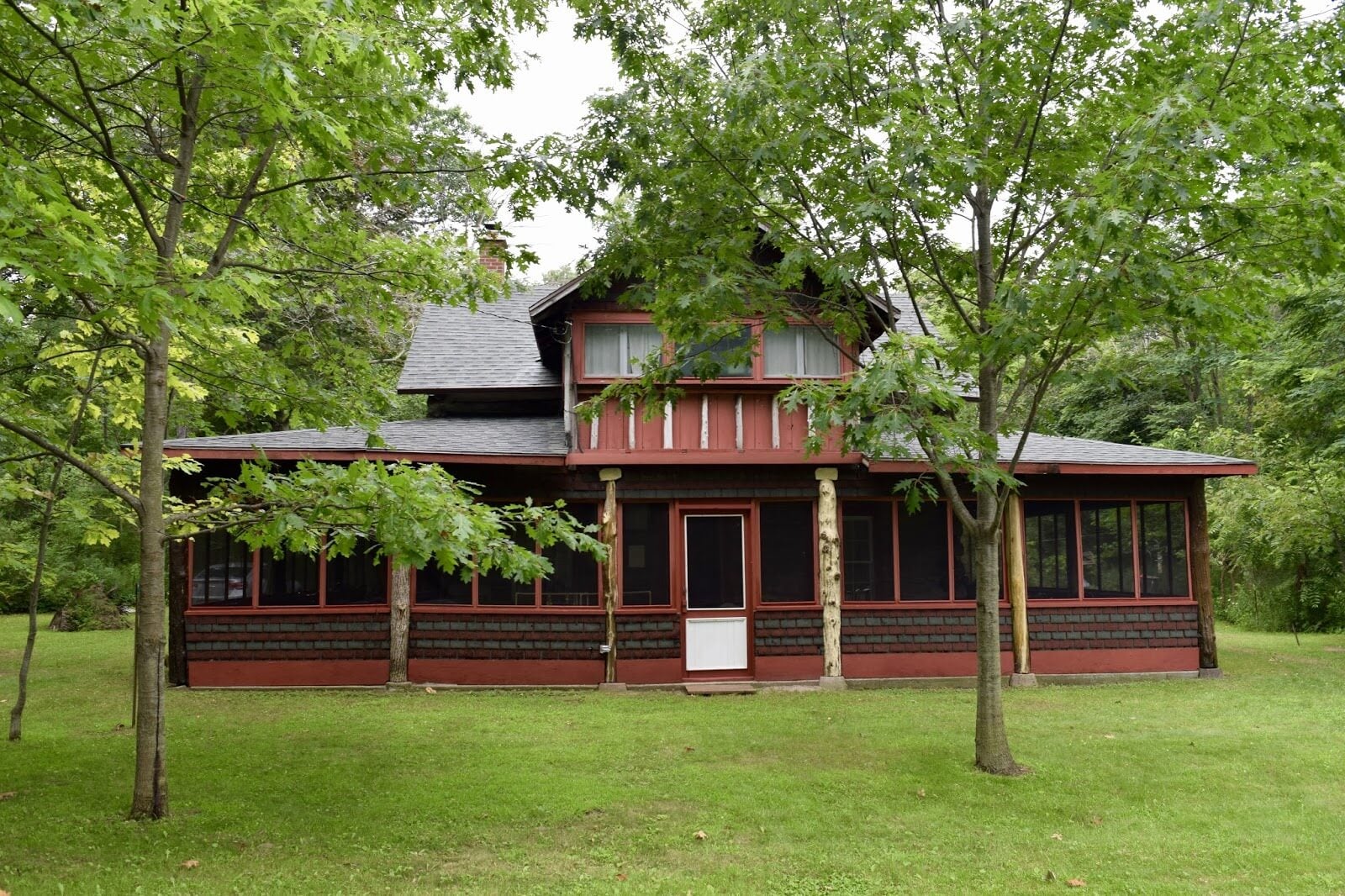 A cottage building frontage previously known as the Blenheim Old Boys Club at Rondeau Provincial Park