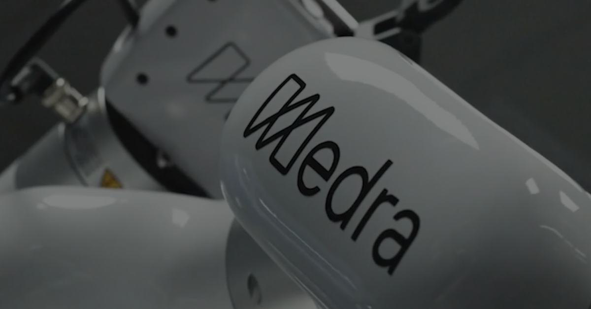 A robot with the Medra logo transcribed on it